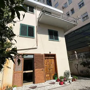 Daniela Aparment Apartamento