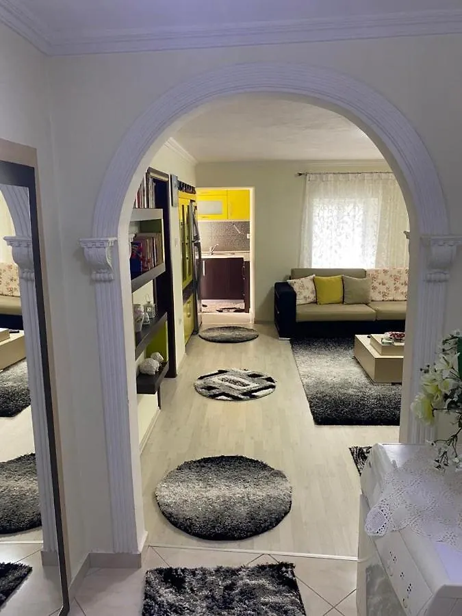 Lula Guesthouse Gjirokastër 0*,  Albania