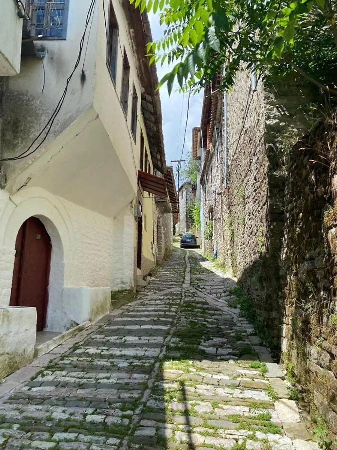 Lula Guesthouse Gjirokastër